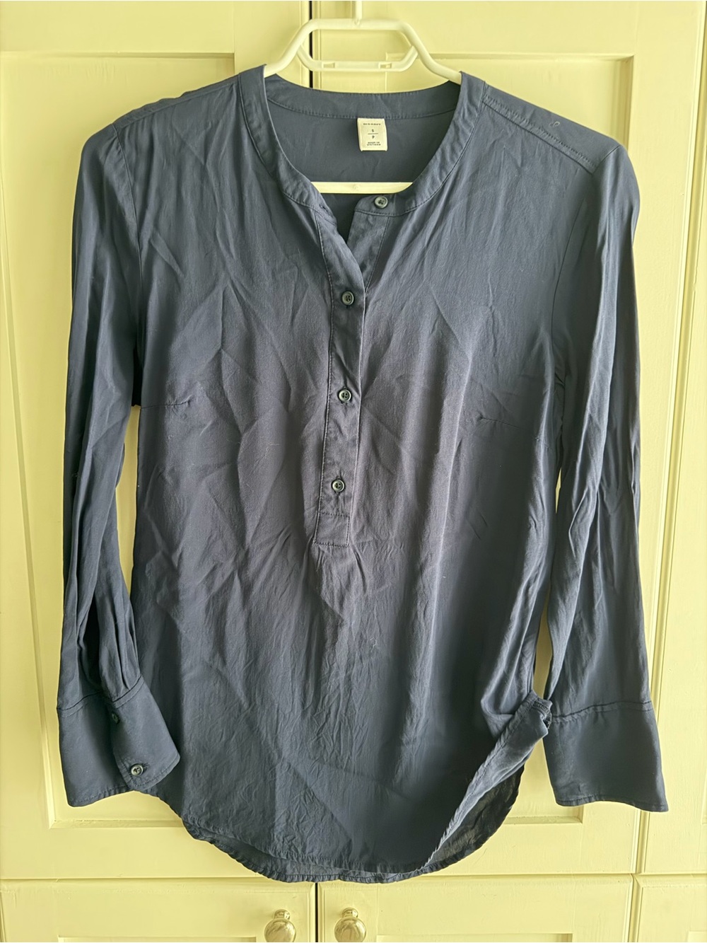 Old Navy Navy Blue Long-Sleeve Button Shirt